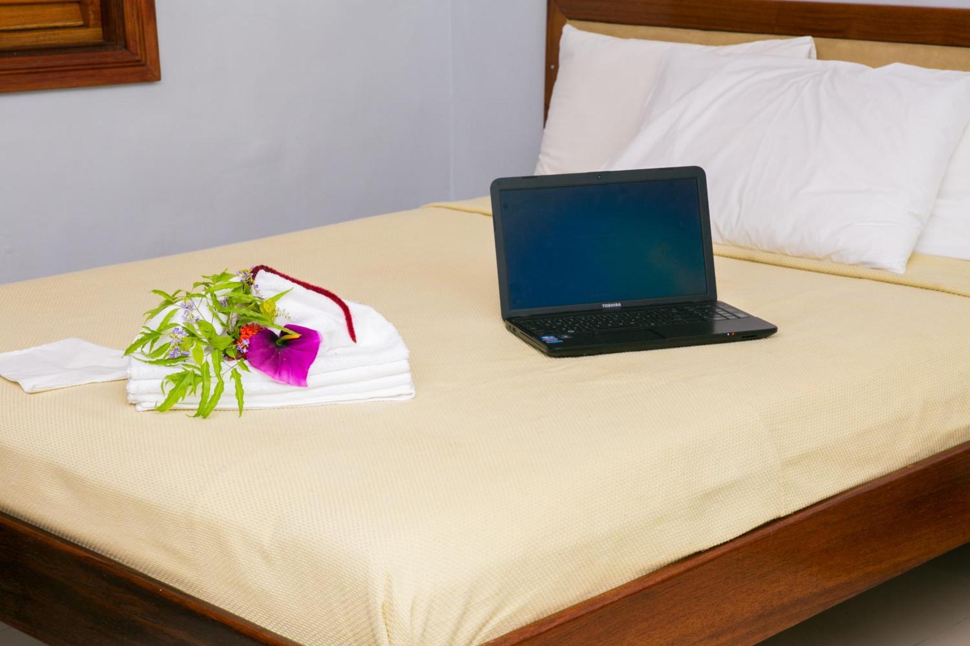 Hideaway Hotel Port Moresby Rum bild
