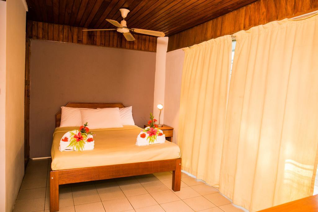 Hideaway Hotel Port Moresby Rum bild